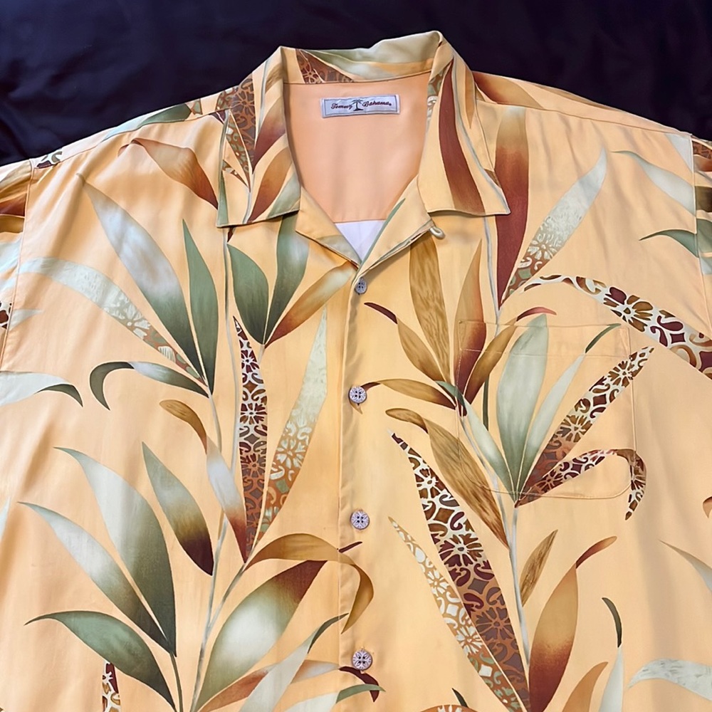 Tommy Bahama 100% silk shirt size XL